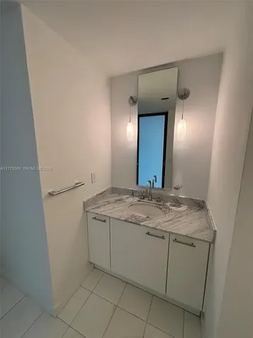 2001 Meridian Avenue Miami Beach FL 33139