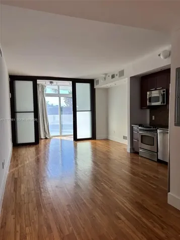 2001 Meridian Avenue Miami Beach FL 33139