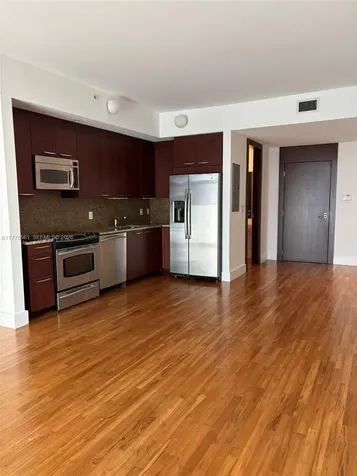 2001 Meridian Avenue Miami Beach FL 33139