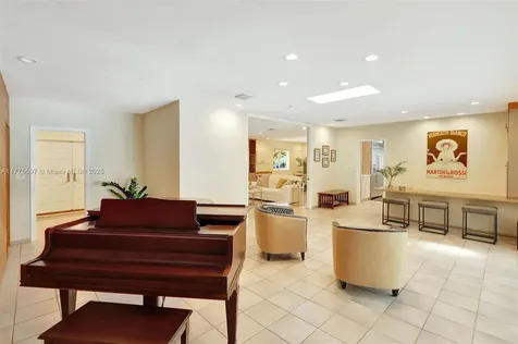 15023 SW 74th Place Palmetto Bay FL 33158