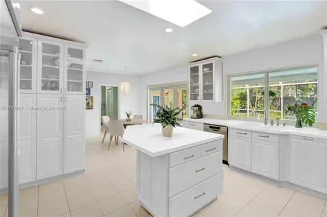 15023 SW 74th Place Palmetto Bay FL 33158