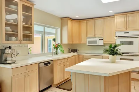 15023 SW 74th Place Palmetto Bay FL 33158