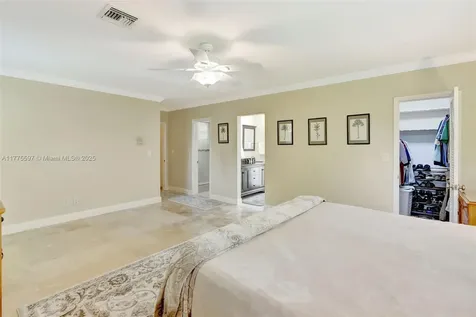 15023 SW 74th Place Palmetto Bay FL 33158