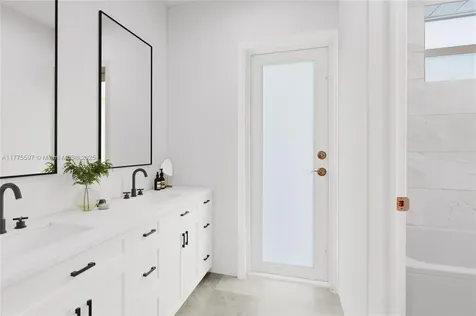 15023 SW 74th Place Palmetto Bay FL 33158