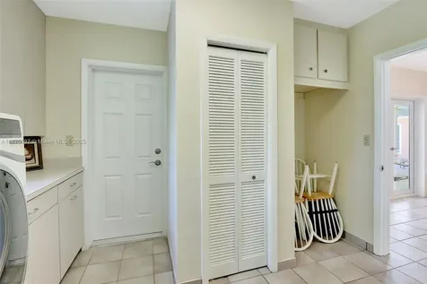 15023 SW 74th Place Palmetto Bay FL 33158