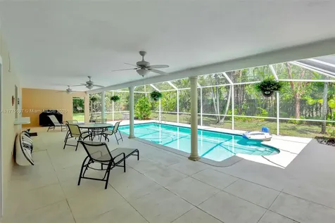15023 SW 74th Place Palmetto Bay FL 33158
