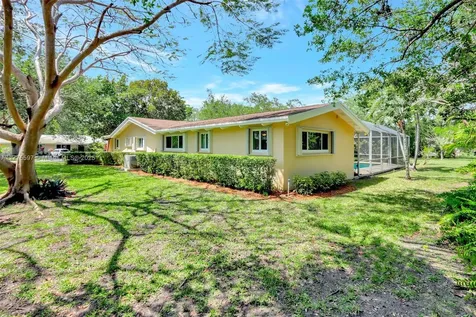 15023 SW 74th Place Palmetto Bay FL 33158
