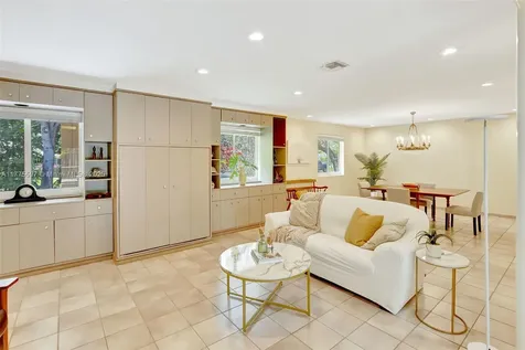 15023 SW 74th Place Palmetto Bay FL 33158