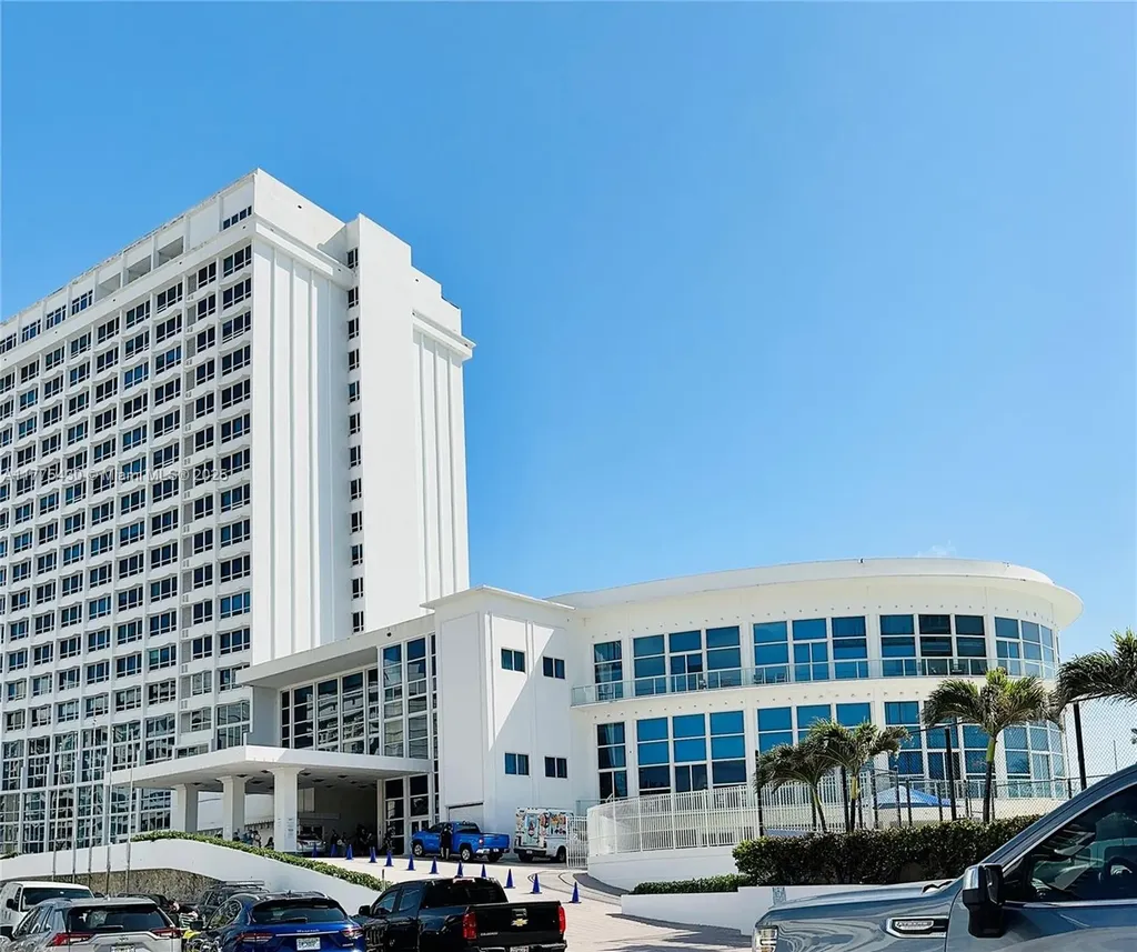 5445 Collins Avenue Miami Beach FL 33140