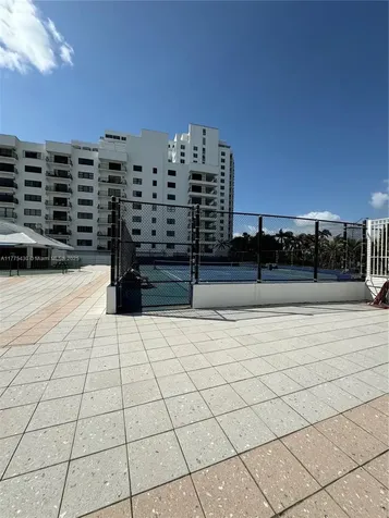 5445 Collins Avenue Miami Beach FL 33140