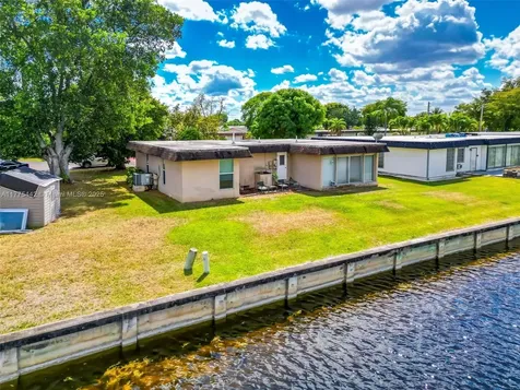 7003 NW 63rd Street Tamarac FL 33321