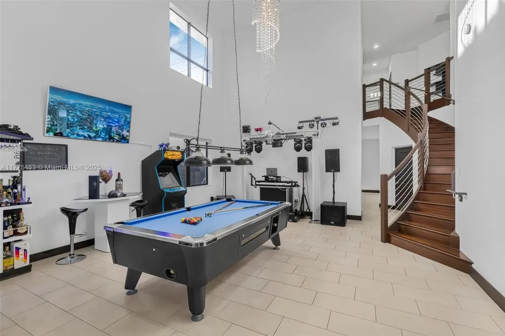 16165 SW 136th Terrace Miami FL 33196