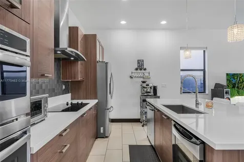 16165 SW 136th Terrace Miami FL 33196