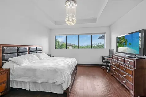 16165 SW 136th Terrace Miami FL 33196