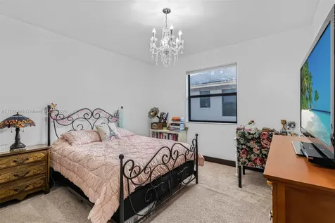 16165 SW 136th Terrace Miami FL 33196