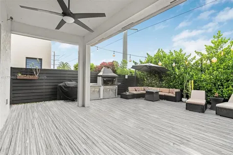 16165 SW 136th Terrace Miami FL 33196