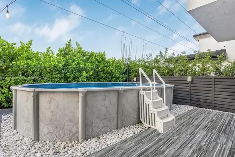 16165 SW 136th Terrace Miami FL 33196