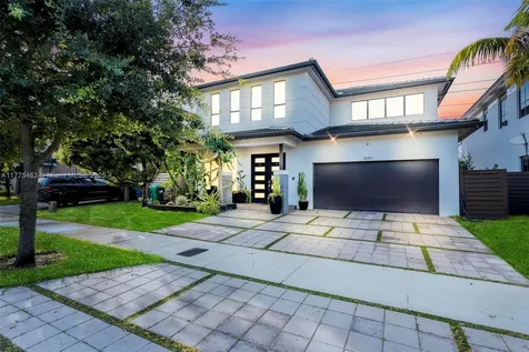 16165 SW 136th Terrace Miami FL 33196