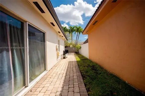 8744 NW 147th Lane Miami Lakes FL 33018