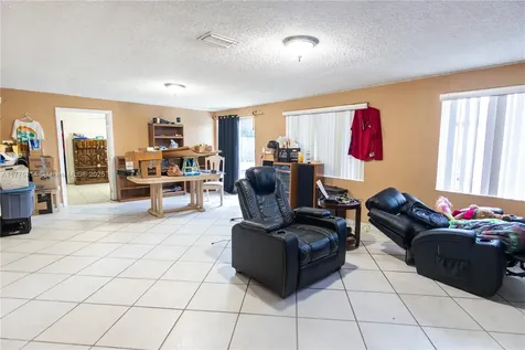 14822 SW 69th Street Miami FL 33193