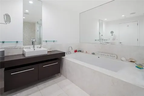 17121 Collins Avenue Sunny Isles Beach FL 33160