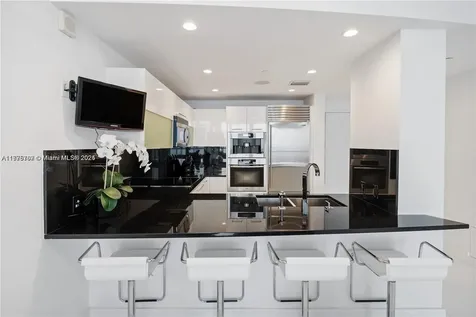 17121 Collins Avenue Sunny Isles Beach FL 33160