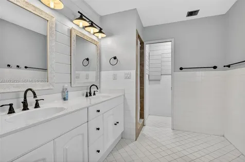 217 SE 5th Street Dania Beach FL 33004