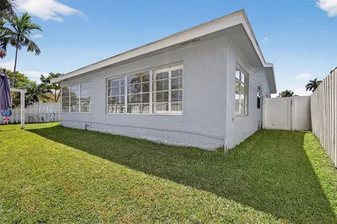 217 SE 5th Street Dania Beach FL 33004