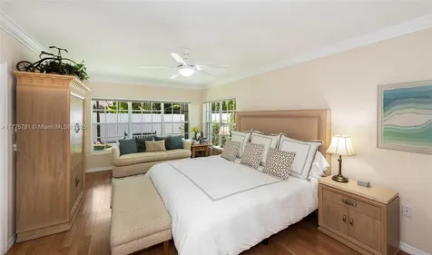 250 Greenwood Drive Key Biscayne FL 33149