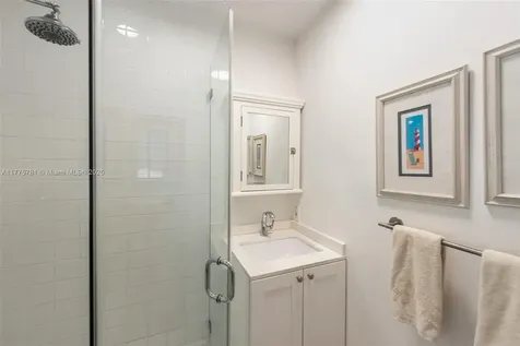 250 Greenwood Drive Key Biscayne FL 33149