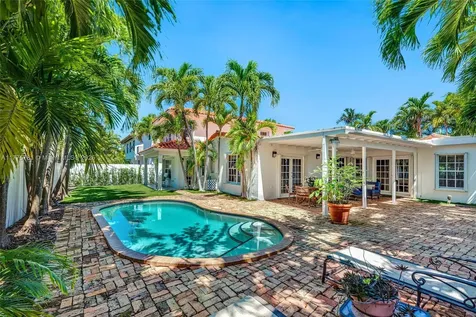 250 Greenwood Drive Key Biscayne FL 33149