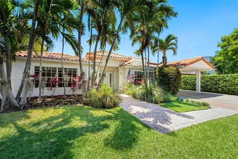 250 Greenwood Drive Key Biscayne FL 33149
