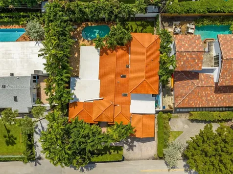 250 Greenwood Drive Key Biscayne FL 33149