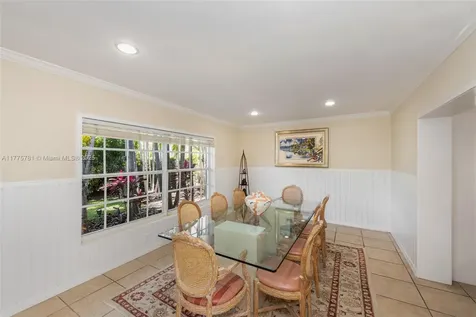 250 Greenwood Drive Key Biscayne FL 33149