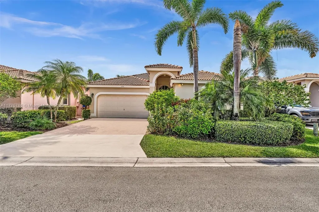 5216 Ventura Drive Delray Beach FL 33484