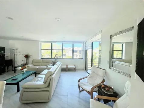 20401 NE 30th Avenue Aventura FL 33180