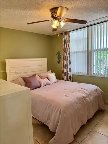 2600 NW 49th Avenue Lauderdale Lakes FL 33313