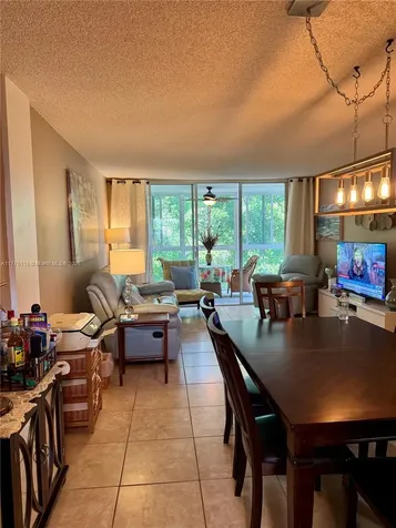 2600 NW 49th Avenue Lauderdale Lakes FL 33313