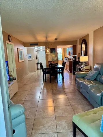 2600 NW 49th Avenue Lauderdale Lakes FL 33313