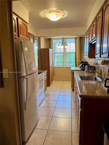 2600 NW 49th Avenue Lauderdale Lakes FL 33313