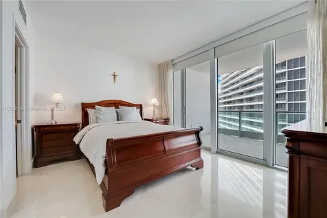 1331 Brickell Bay Drive Miami FL 33131