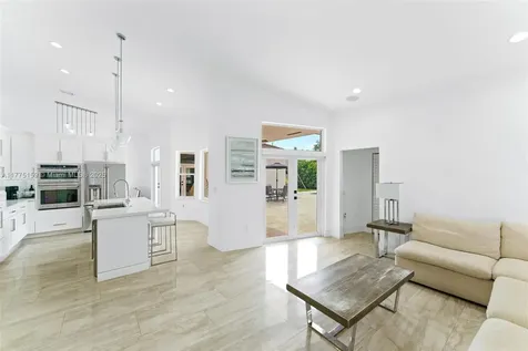 9144 SW 70th Terrace Miami FL 33173