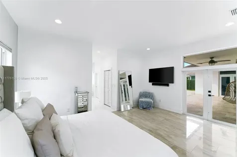 9144 SW 70th Terrace Miami FL 33173