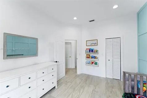 9144 SW 70th Terrace Miami FL 33173