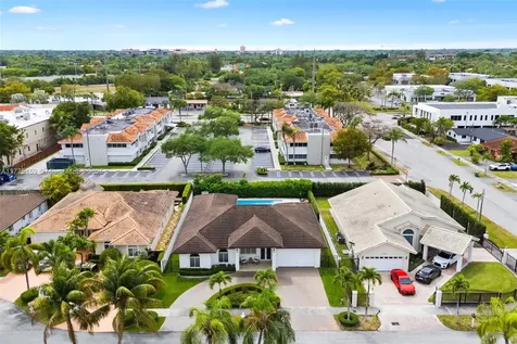 9144 SW 70th Terrace Miami FL 33173