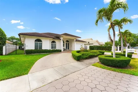 9144 SW 70th Terrace Miami FL 33173