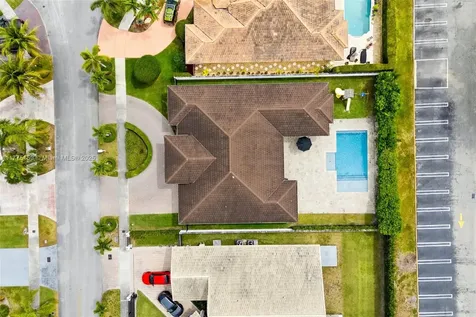 9144 SW 70th Terrace Miami FL 33173