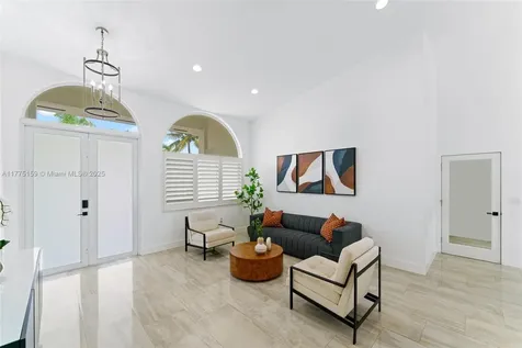 9144 SW 70th Terrace Miami FL 33173