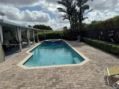 14240 SW 74th Terrace Miami FL 33183