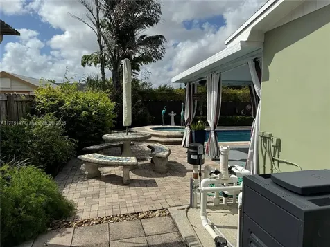 14240 SW 74th Terrace Miami FL 33183